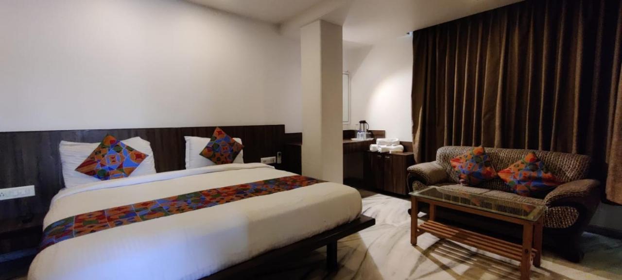 Hotel Grand Ambience Amhedabad Dış mekan fotoğraf
