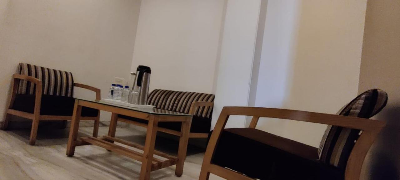 Hotel Grand Ambience Amhedabad Dış mekan fotoğraf