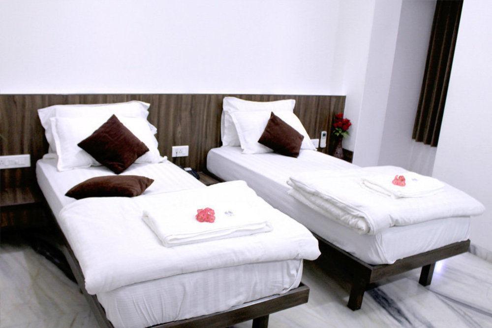 Hotel Grand Ambience Amhedabad Dış mekan fotoğraf