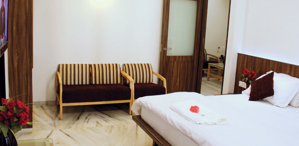 Hotel Grand Ambience Amhedabad Dış mekan fotoğraf